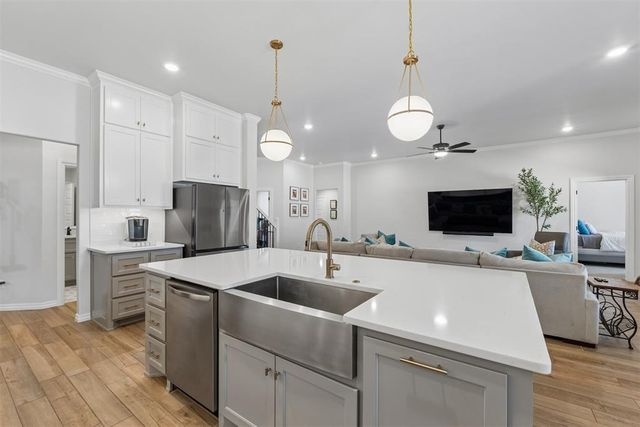 3405 Broadmoore Drive, Moore, OK 73160