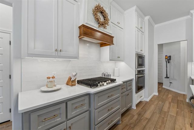 3405 Broadmoore Drive, Moore, OK 73160