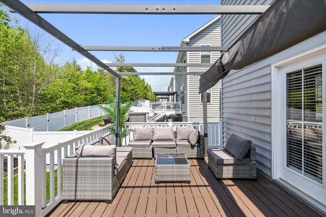 12428 SOUTHINGTON DR, Woodbridge, VA 22192