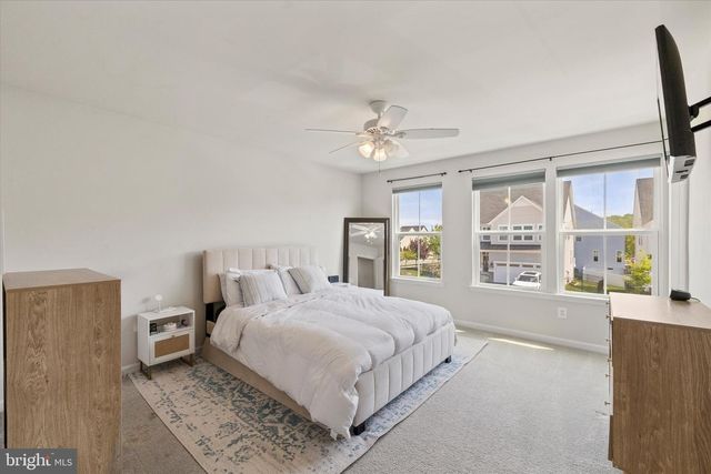 12428 SOUTHINGTON DR, Woodbridge, VA 22192