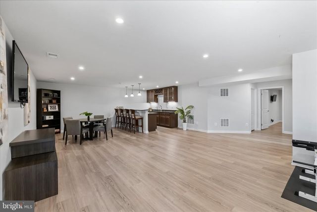 12428 SOUTHINGTON DR, Woodbridge, VA 22192