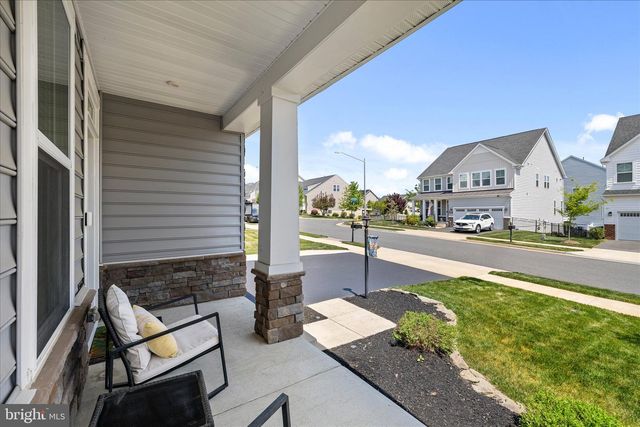 12428 SOUTHINGTON DR, Woodbridge, VA 22192