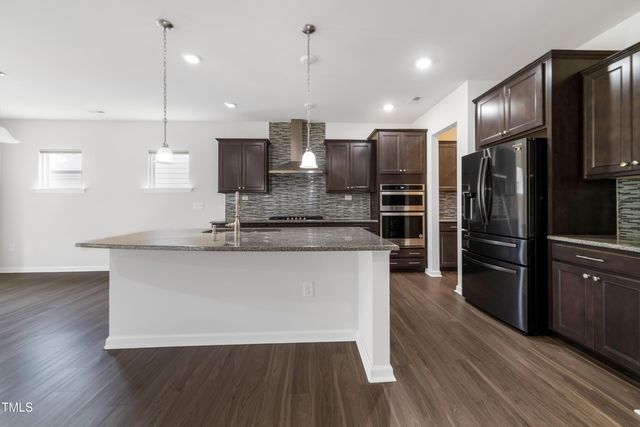 553 Duggins Point, Apex, NC 27523