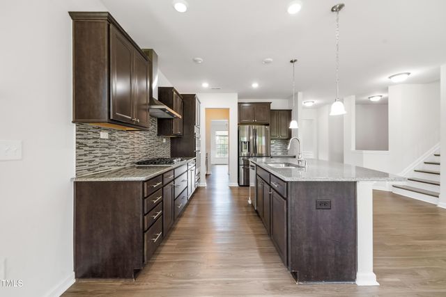 553 Duggins Point, Apex, NC 27523