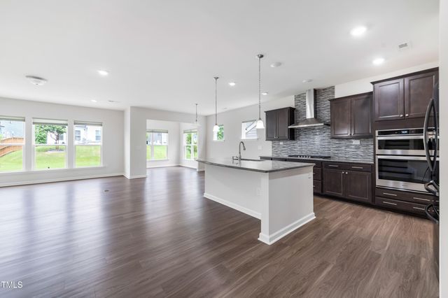 553 Duggins Point, Apex, NC 27523