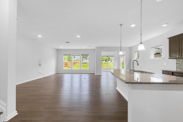 553 Duggins Point, Apex, NC 27523