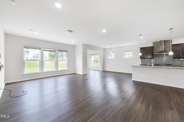 553 Duggins Point, Apex, NC 27523