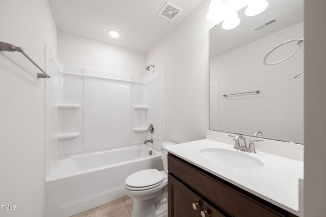 553 Duggins Point, Apex, NC 27523