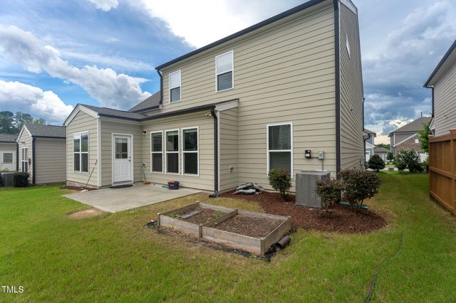 553 Duggins Point, Apex, NC 27523