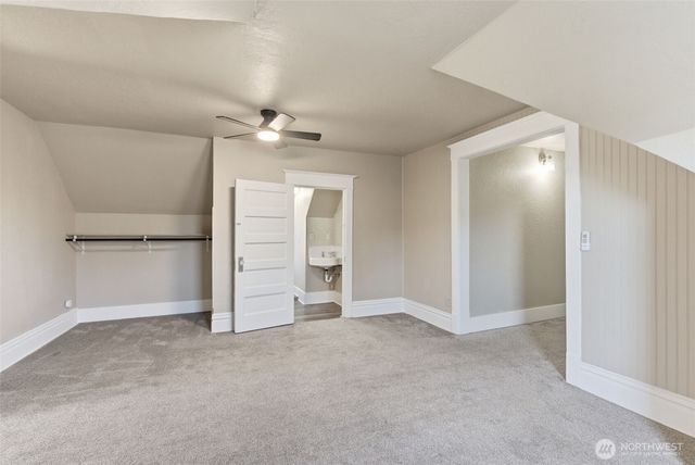 1621 W Knox Avenue, Spokane, WA 99205