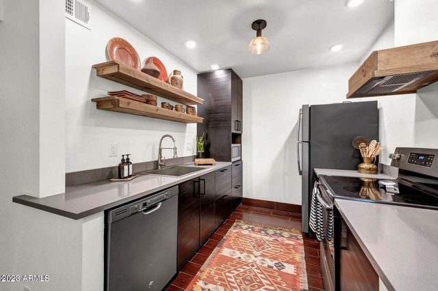 7625 E CAMELBACK Road B411, Scottsdale, AZ 85251