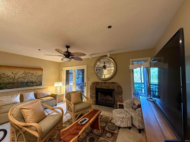 3930 E Eagle Bay Drive, Bloomington, IN 47401