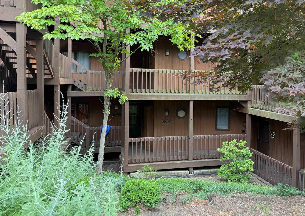 3930 E Eagle Bay Drive, Bloomington, IN 47401