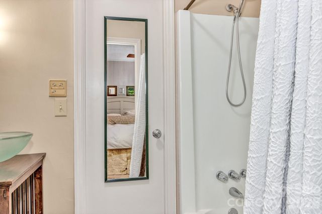 571 Tsisqua Circle, Brevard, NC 28712
