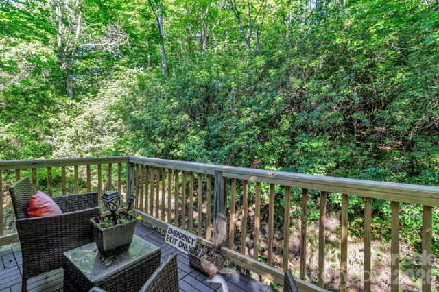 571 Tsisqua Circle, Brevard, NC 28712