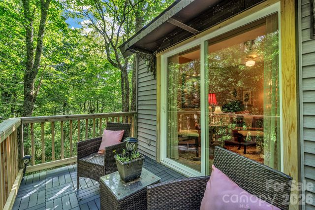 571 Tsisqua Circle, Brevard, NC 28712