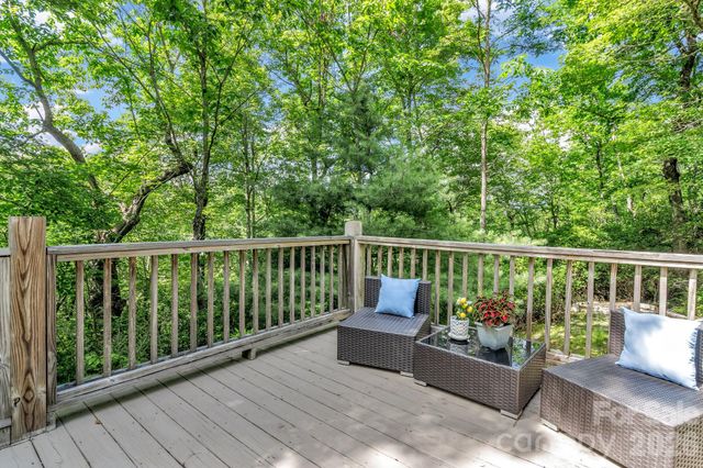 571 Tsisqua Circle, Brevard, NC 28712