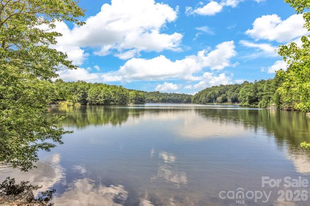 571 Tsisqua Circle, Brevard, NC 28712
