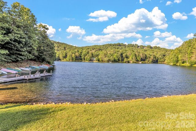 571 Tsisqua Circle, Brevard, NC 28712
