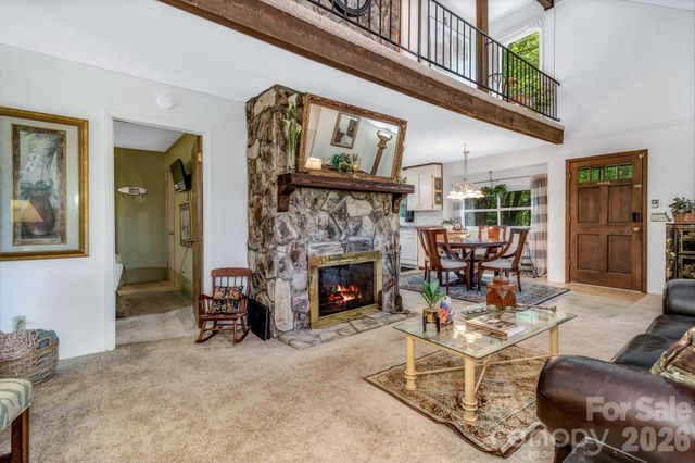 571 Tsisqua Circle, Brevard, NC 28712