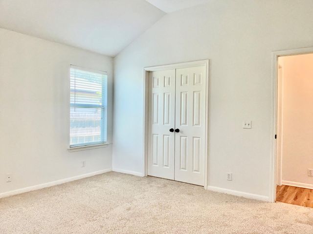 706 Stewart DR, Hutto, TX 78634