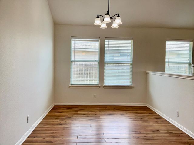 706 Stewart DR, Hutto, TX 78634