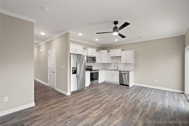 1557 Cypress Cove NW, Corydon, IN 47112