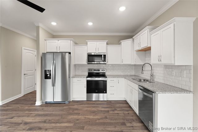 1557 Cypress Cove NW, Corydon, IN 47112