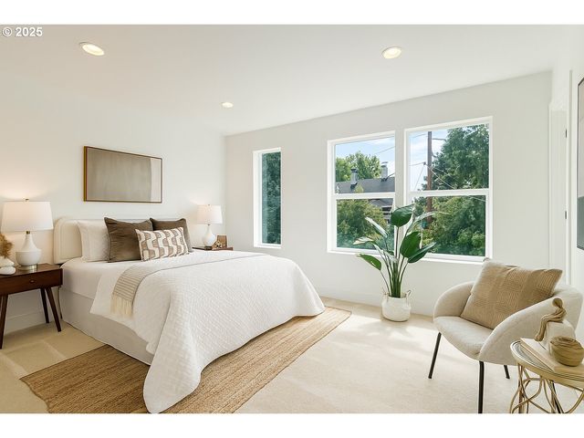 7968 Se 16TH Ave, Portland, OR 97202