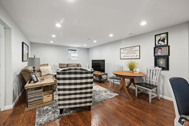 207 Carlisle Terrace, Manhattan, KS 66503