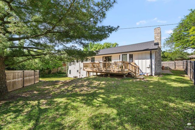 207 Carlisle Terrace, Manhattan, KS 66503
