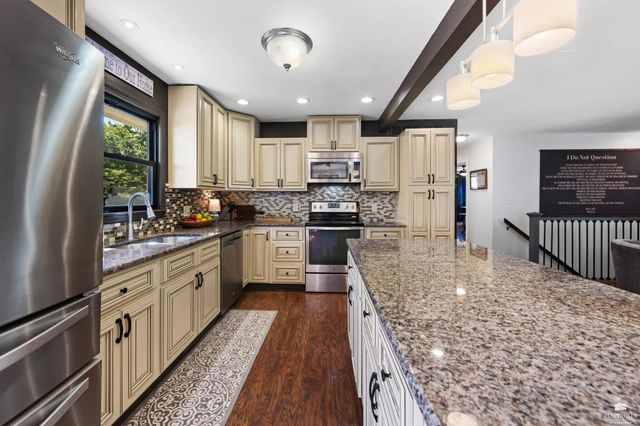 207 Carlisle Terrace, Manhattan, KS 66503