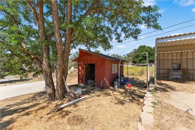 9715 Northside, Leona Valley, CA 93551