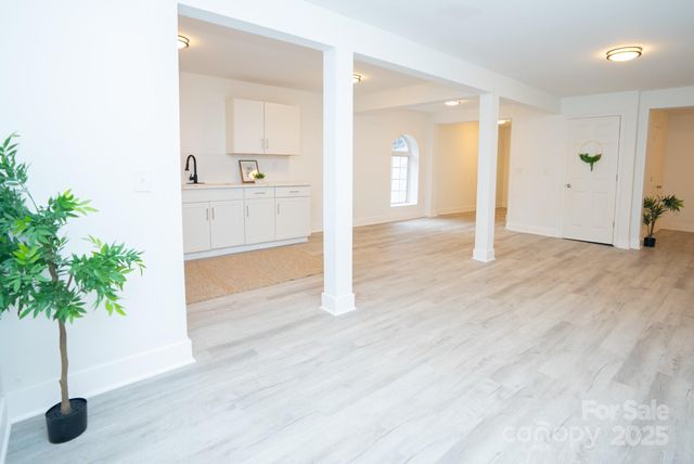 383 Camden Court NW, Concord, NC 28027