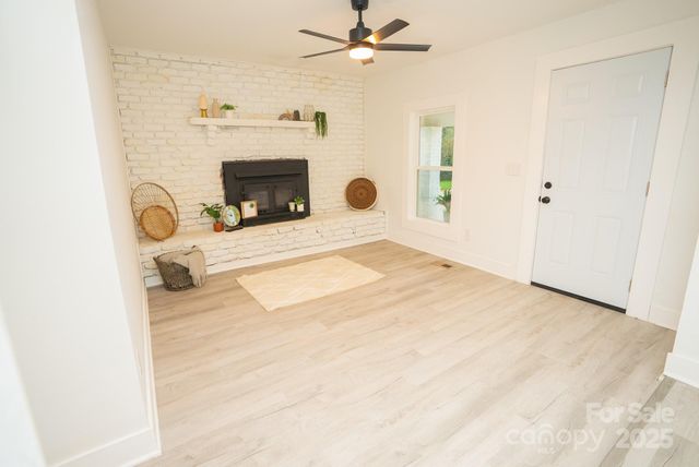383 Camden Court NW, Concord, NC 28027