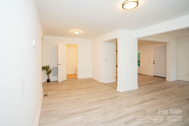 383 Camden Court NW, Concord, NC 28027