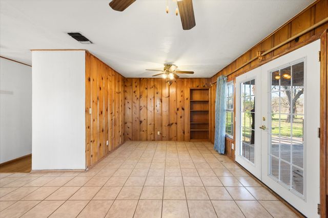 2709 Fm 637, Corsicana, TX 75109