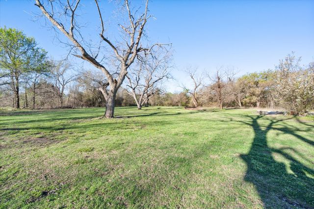 2709 Fm 637, Corsicana, TX 75109