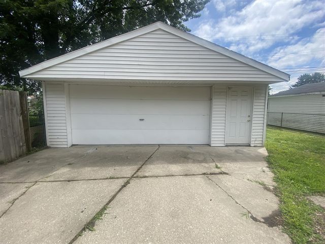 7953 Elm Street, Taylor, MI 48180