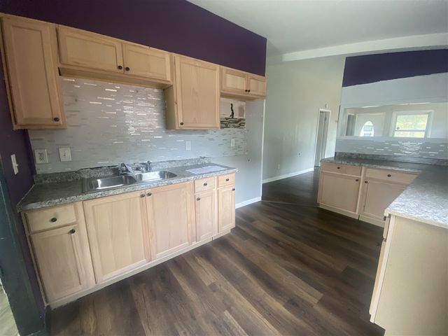 7953 Elm Street, Taylor, MI 48180