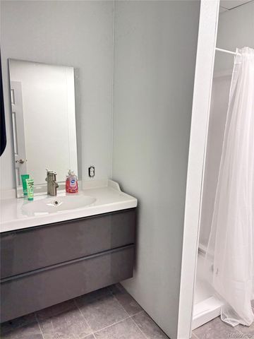 3041 Reeder Road, Independence Charter Township, MI 48346