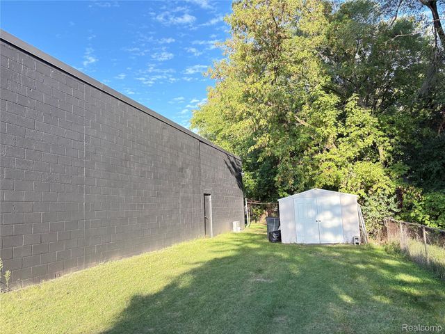 3041 Reeder Road, Independence Charter Township, MI 48346