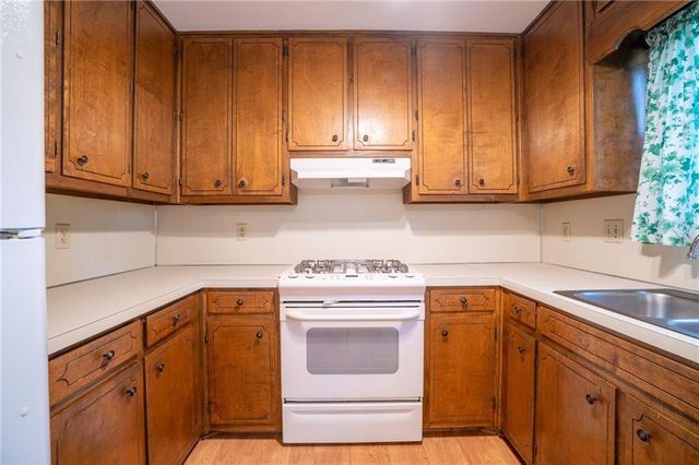 724 Ridge Avenue, Stone Mountain, GA 30083