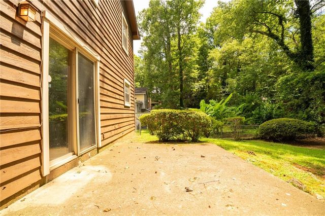 724 Ridge Avenue, Stone Mountain, GA 30083