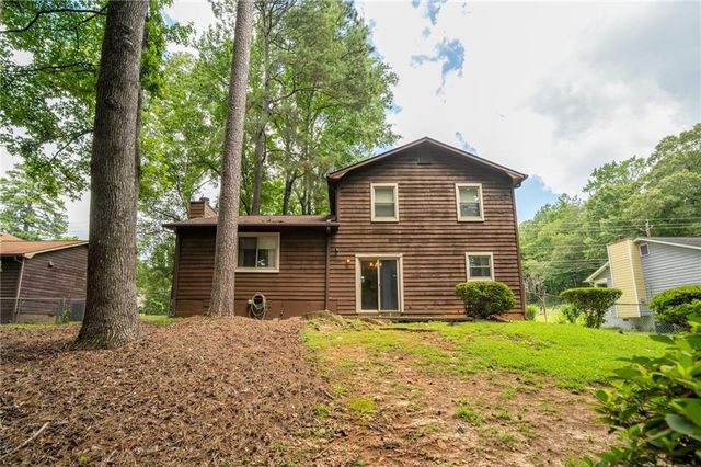 724 Ridge Avenue, Stone Mountain, GA 30083
