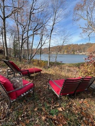 228 Waconia Rd, Vernon Twp., NJ 07422