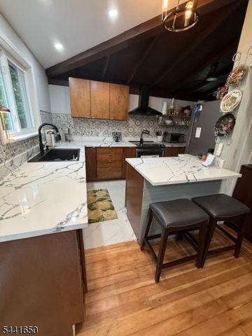 228 Waconia Rd, Vernon Twp., NJ 07422