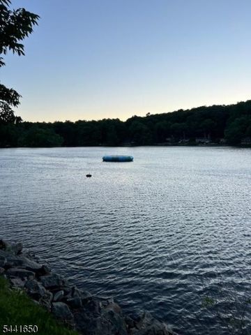 228 Waconia Rd, Vernon Twp., NJ 07422