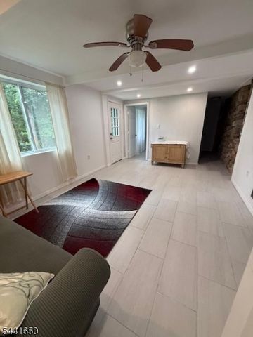 228 Waconia Rd, Vernon Twp., NJ 07422