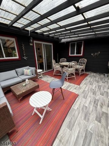 228 Waconia Rd, Vernon Twp., NJ 07422